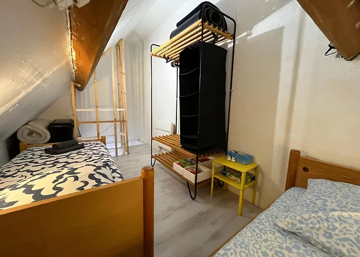 Apartment Petite Cour Privee - A 1minute A Pied De La