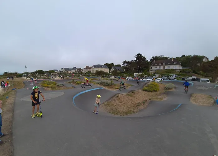 Petite Cour Privee - A 1minute A Pied De La