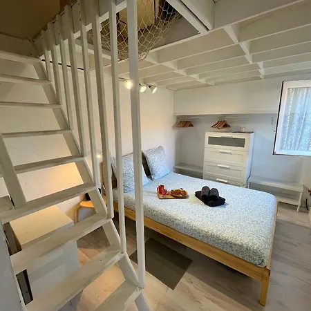 Petite Cour Privée - à 1minute à Pied De La *