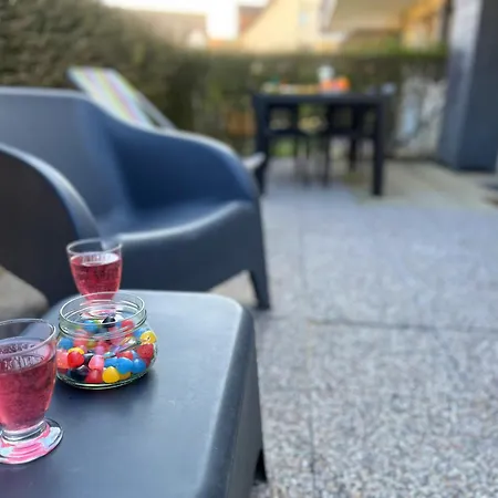 Petite Cour Privee - A 1minute A Pied De La 아파트