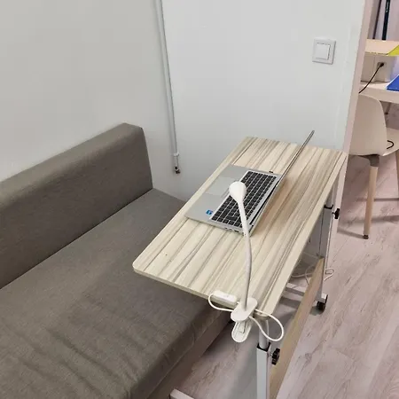 Petite Cour Privee - A 1minute A Pied De La