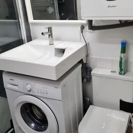 Petite Cour Privee - A 1minute A Pied De La 아파트 메르빌프랑세빌플라쥐