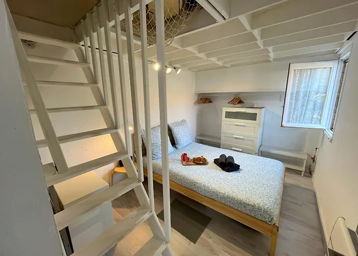 Petite Cour Privée - à 1minute à Pied De La *