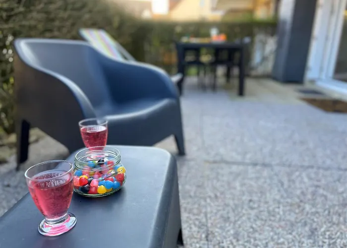 Petite Cour Privée - à 1minute à Pied De La Appartamento