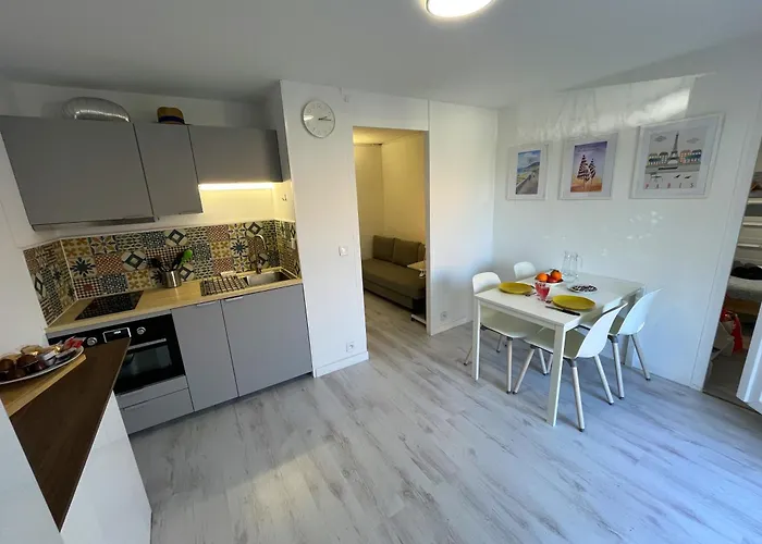 Petite Cour Privee - A 1minute A Pied De La