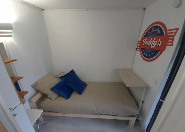 Petite Cour Privée - à 1minute à Pied De La *