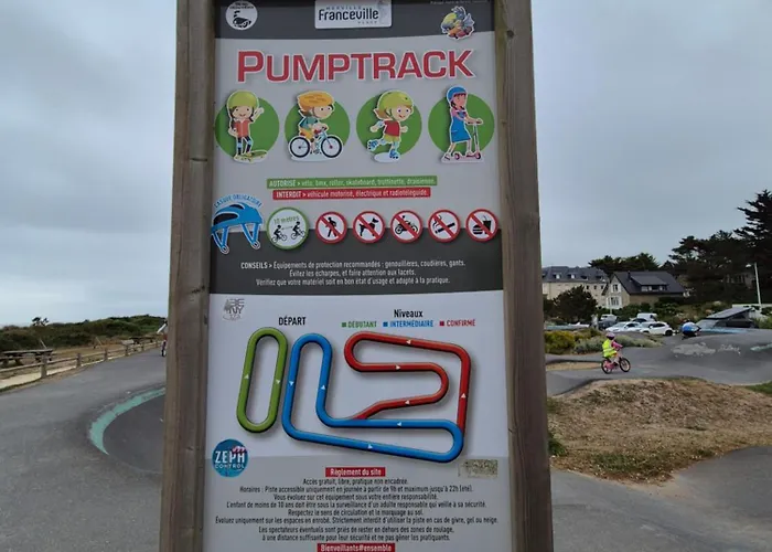 Petite Cour Privée - à 1minute à Pied De La Appartamento